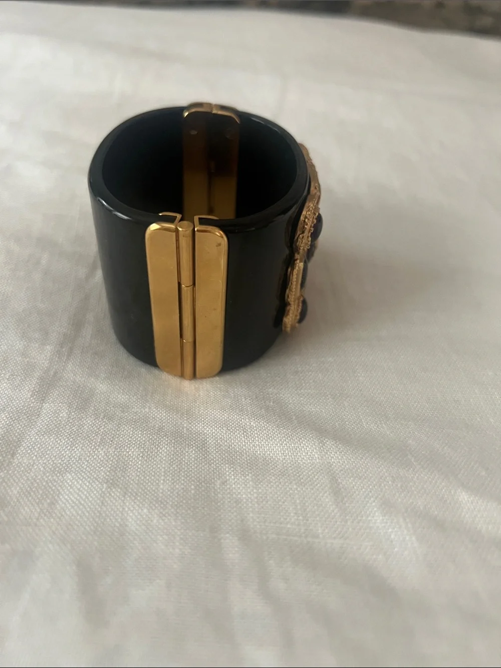 CHANEL bold black